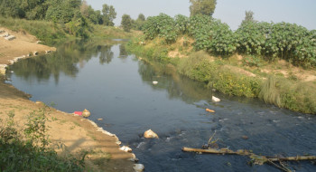 सिर्सिया नदी प्रदूषित गर्ने पाँच उद्योगलाई १५ लाख जरिवाना